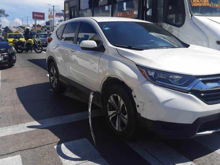 Se registra accidente entre dos unidades particulares en Veracruz