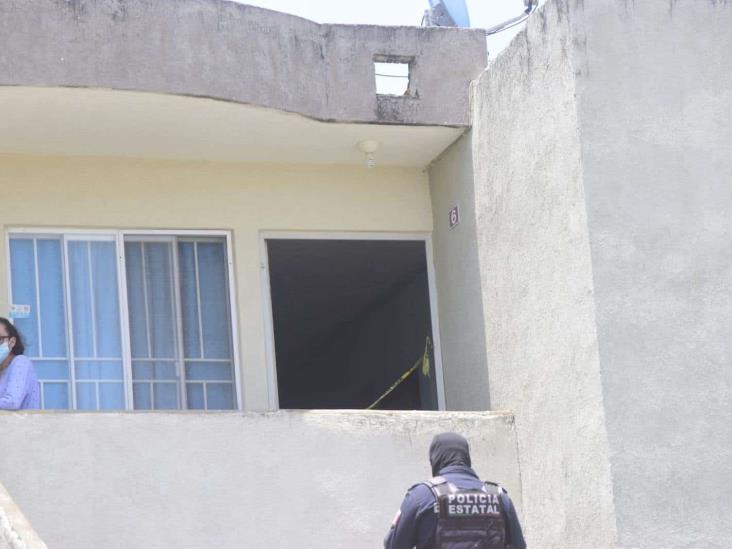 Hallan hombre muerto en interior de su vivienda en fraccionamiento de Veracruz