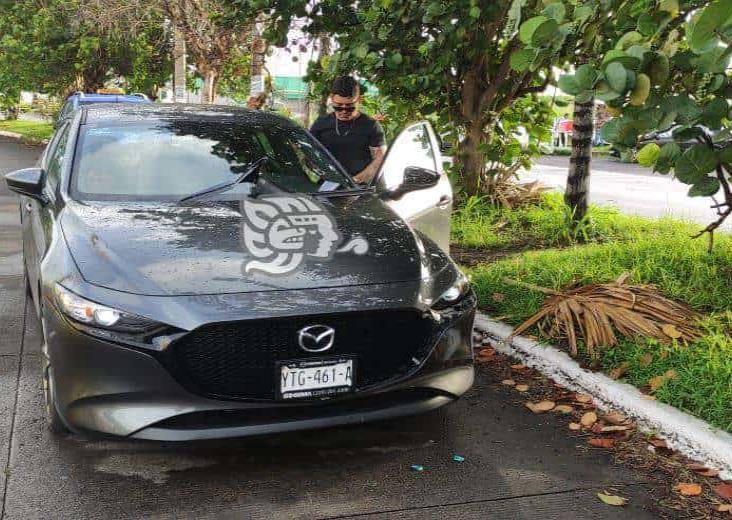 Joven en estado de ebriedad provoca accidente en calles de Veracruz