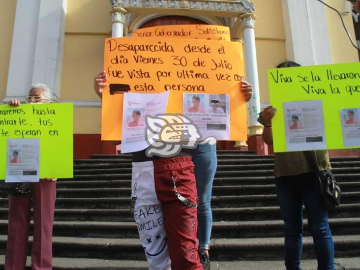 No aparece taxista xalapeña Nayeli Romero; reclaman a FGE-Veracruz dar con ella