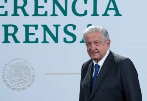 Extracción de crudo en el sureste del país reduce costos: AMLO