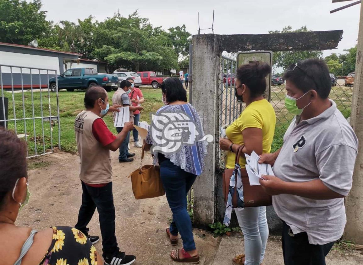 Se llevó a cabo la vacunación de 50-59 y 30-39 en Nanchital