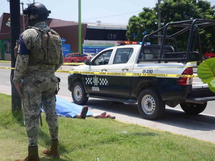 Hombre fallece de un infarto al corazón en calles de Veracruz