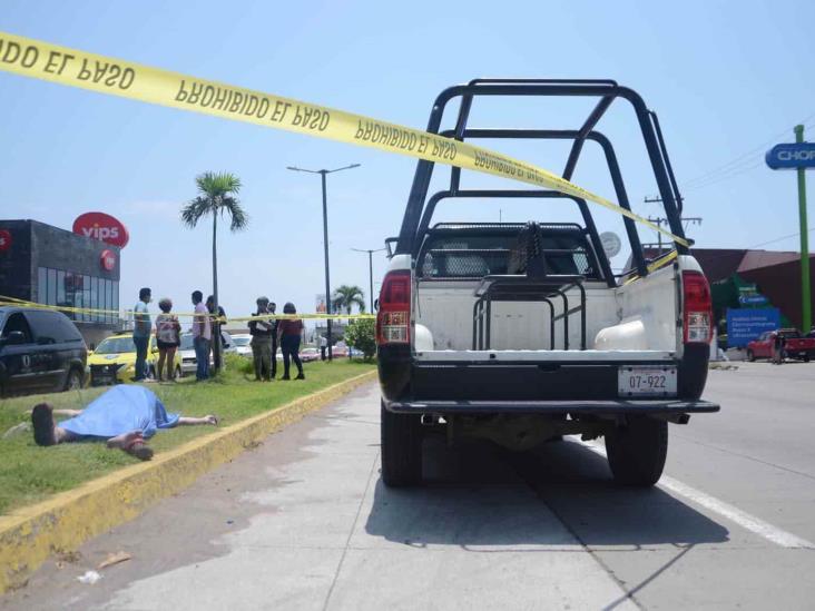 Hombre fallece de un infarto al corazón en calles de Veracruz