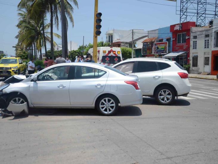 Se registra accidente entre dos unidades en Veracruz