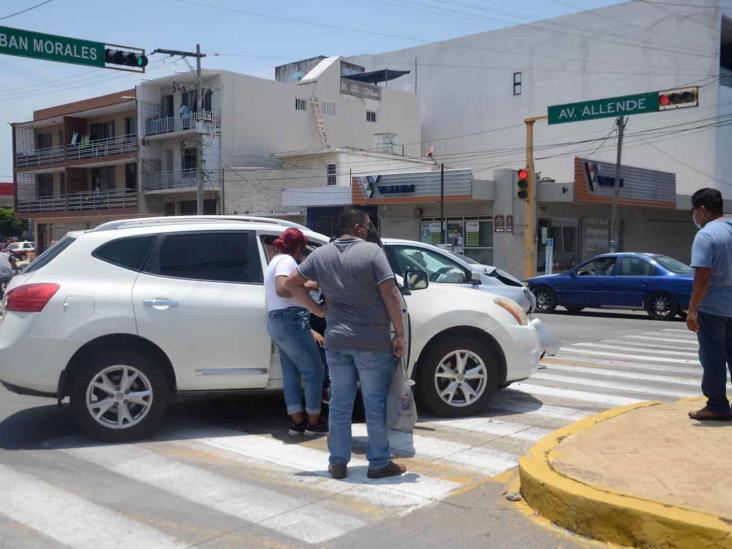 Se registra accidente entre dos unidades en Veracruz