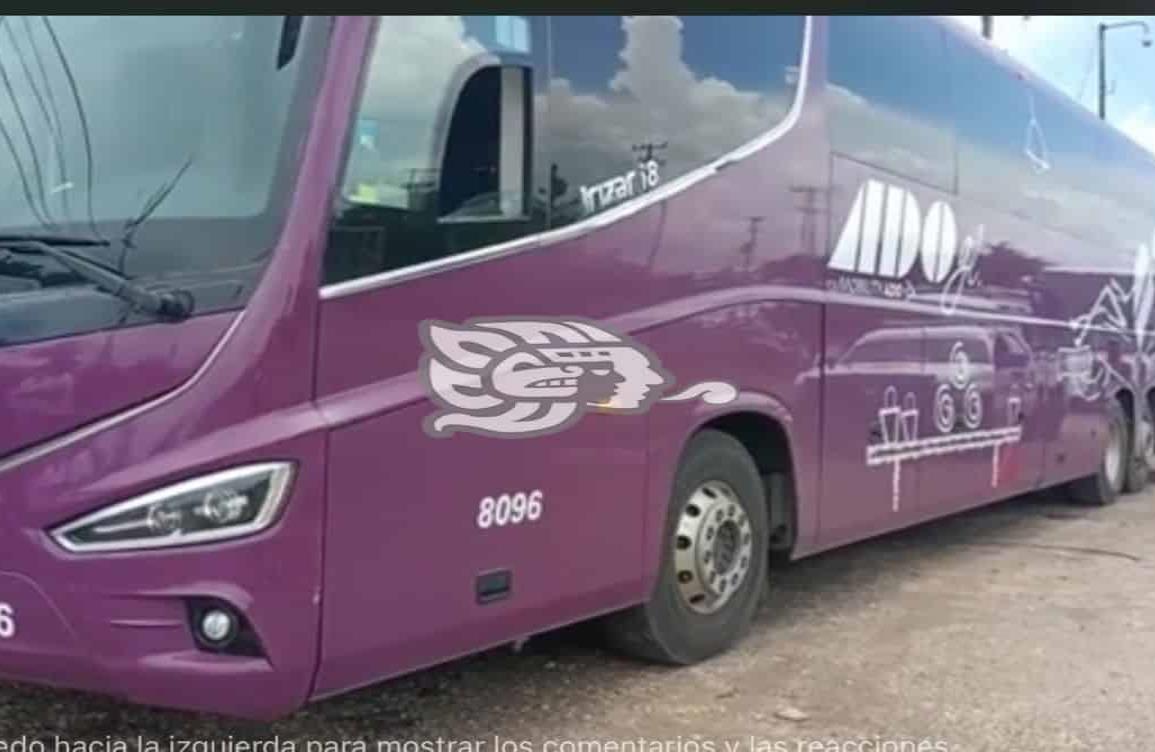 Retienen autobuses de pasajeros en Acayucan