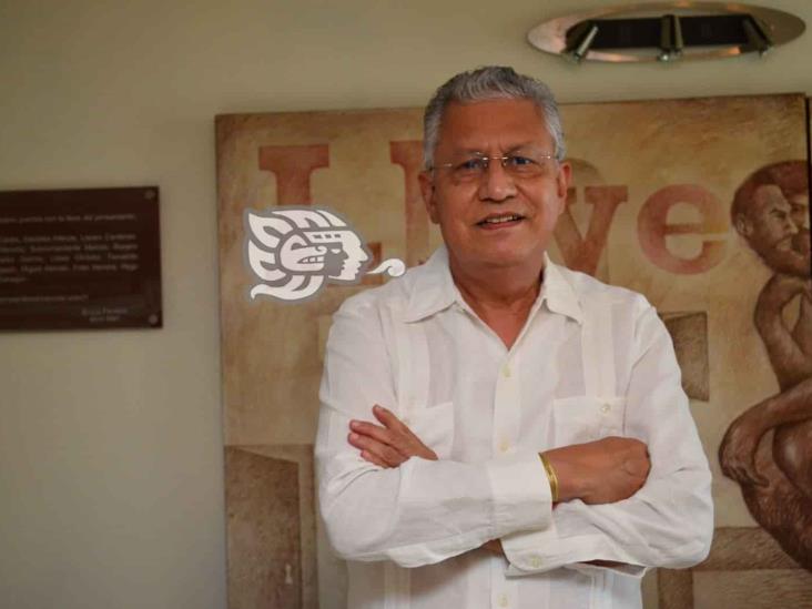 Llama Raúl Arias a reinventar la Universidad Veracruzana