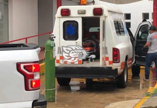 Paciente esperó más de 2 horas por atención en hospital de Acayucan