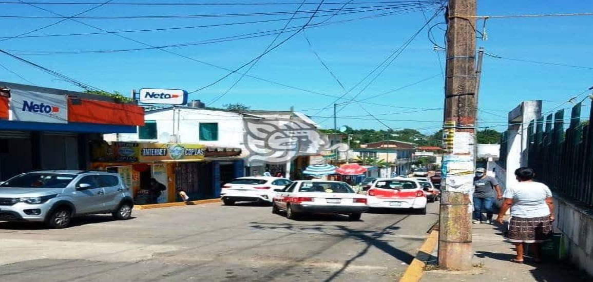 La tercera ola de Covid-19 bajó demanda de taxis en Cosoleacaque