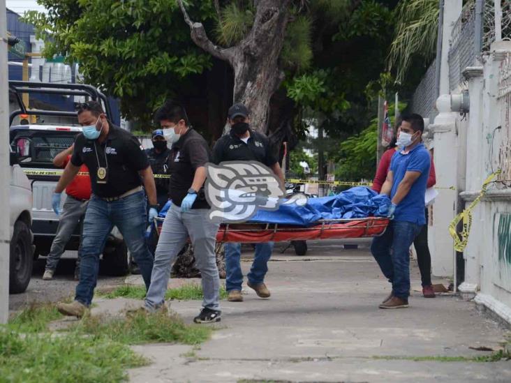 Hombre en situación de calle muere al interior de casa abandonada en Veracruz