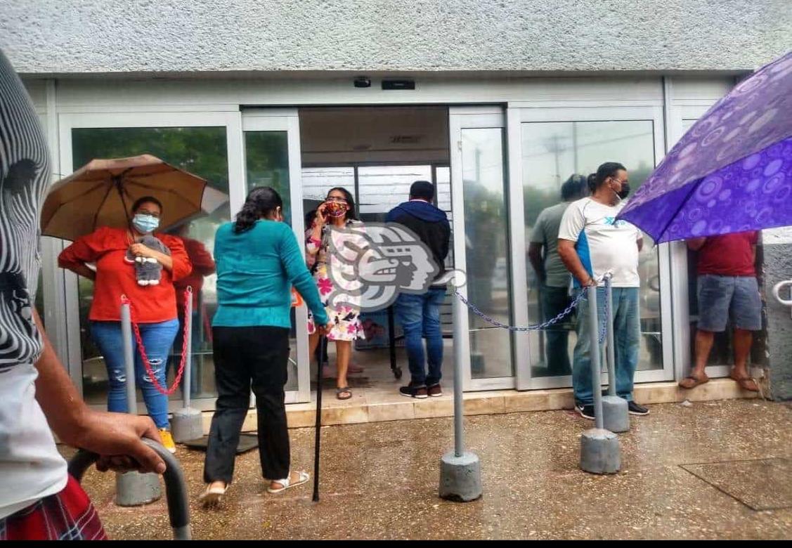 Sin protocolos atienden a derechohabiente en el ISSSTE de Minatitlán