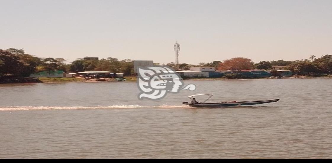 Registra creciente el río Coatzacoalcos, en Jesús Carranza