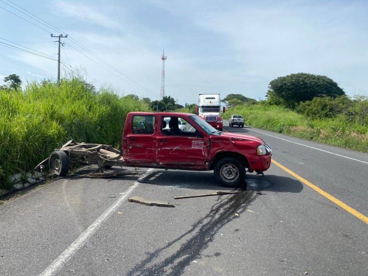 Choque entre dos camionetas deja una persona muerta y tres lesionadas