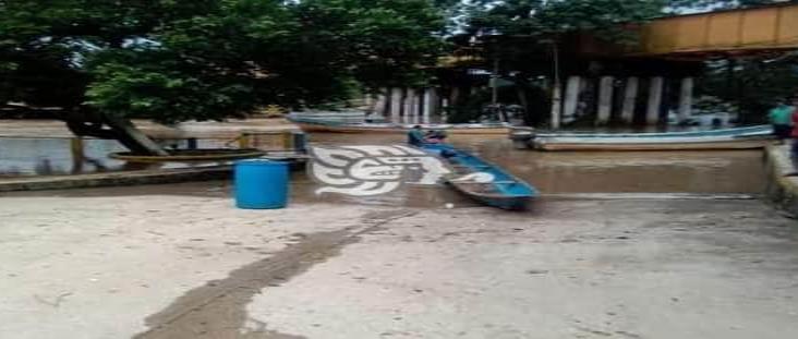 Río Coatzacoalcos supera nivel crítico; afectaciones en Carranza y Texistepec