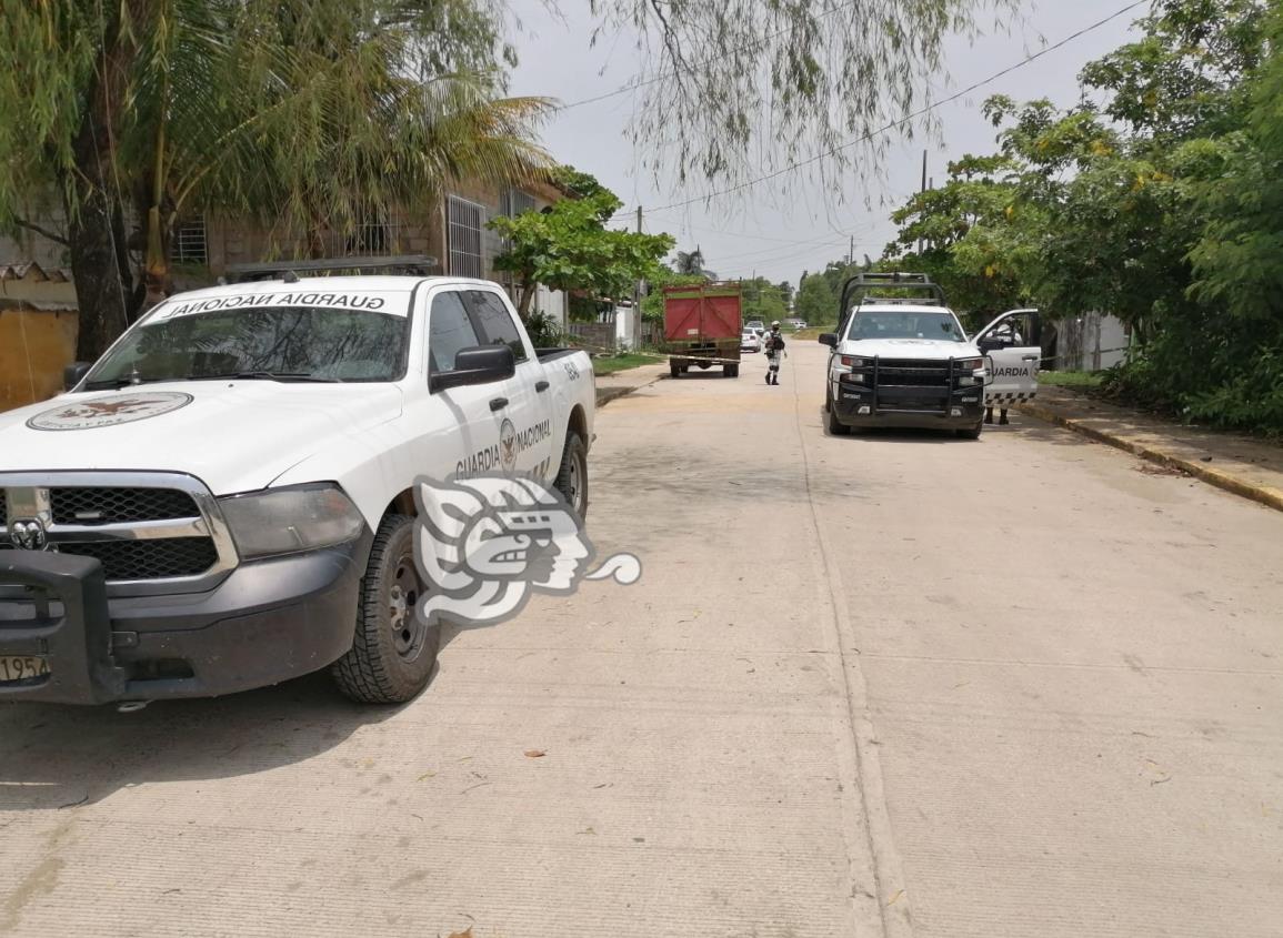 Aseguran vehículos robados dentro de una bodega en Cosoleacaque