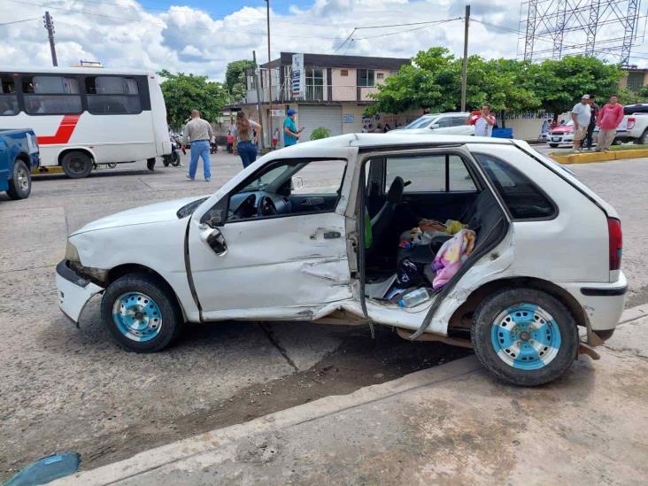 Trágico accidente deja dos personas lesionadas y cobra la vida de una bebe