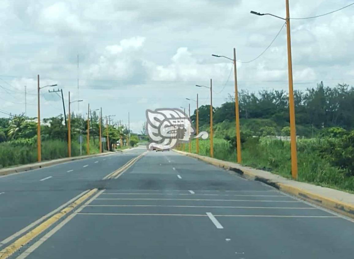 Siguen a la espera que SIOP repare daños en la carretera 4 Carriles 