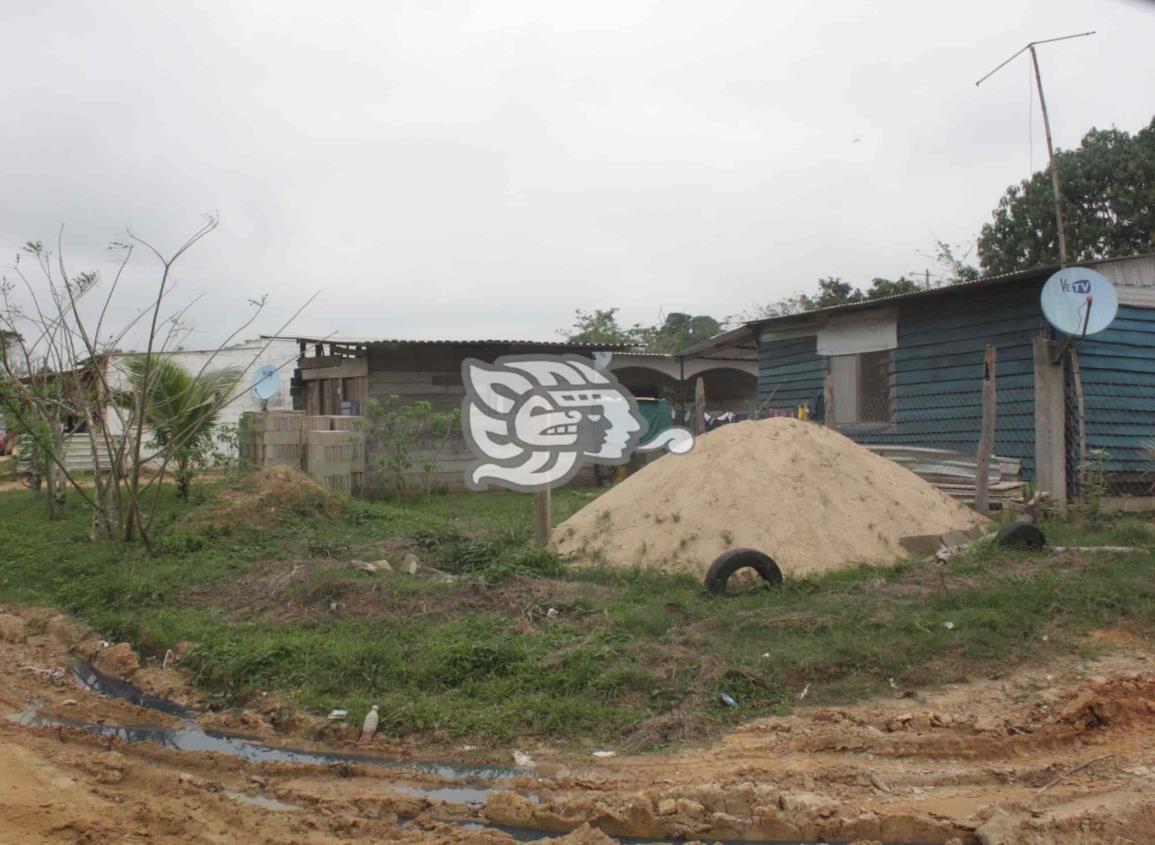 En riesgo de deslave, al menos de 200 viviendas en Agua Dulce