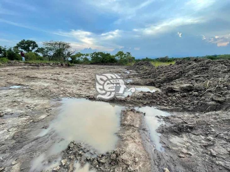 Con tiradero a cielo abierto, Alcaldía de Coatepec amenaza a río Los Pescados