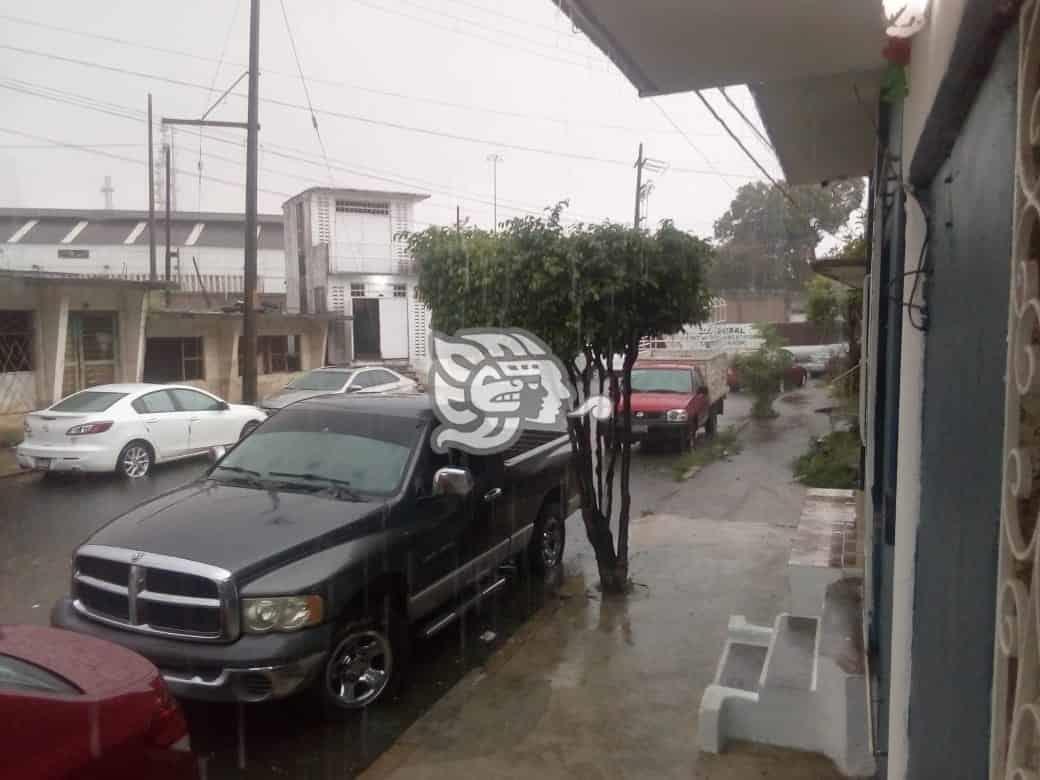 Culpan a la CMAS de inundación en calle de La Obrera en Minatitlán