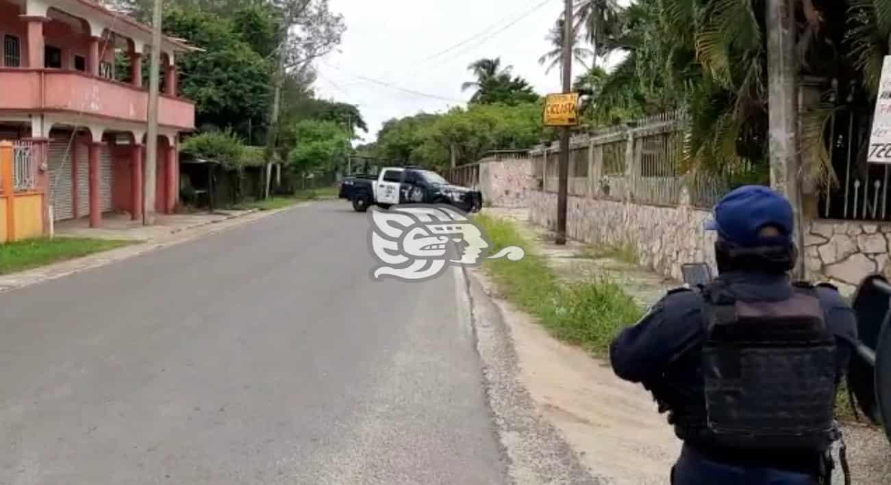 Personas armadas siembran terror en costas de Agua Dulce