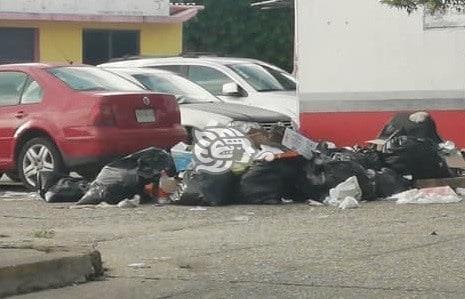 Nanchitecos siguen regando basura en calles y diferentes espacios 