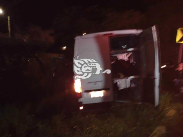 Choca camioneta frente al 63 Batallón de Infantería de El Lencero; hay un muerto