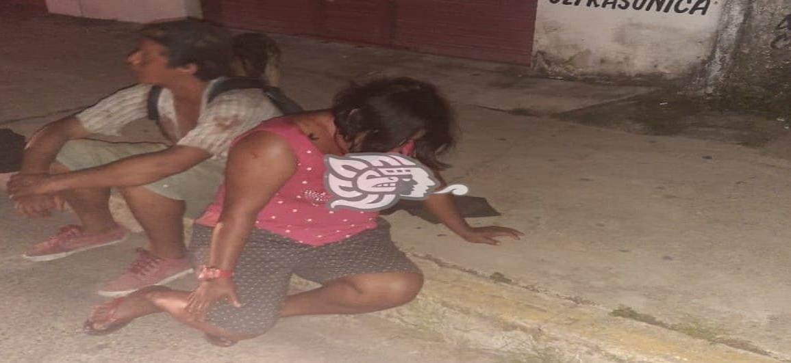 Atienden a pareja agredida cerca de panteón de Nanchital