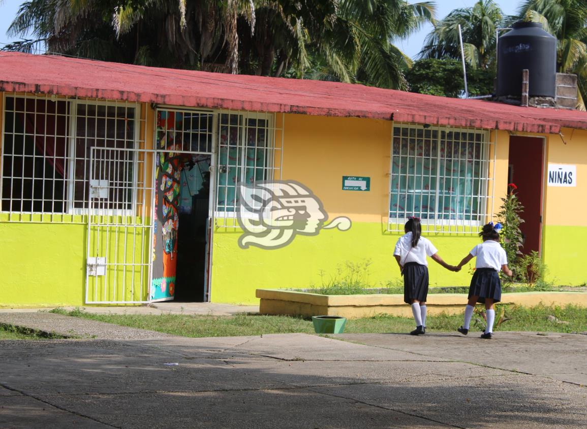 Preparan regreso a las aulas en preescolares de Agua Dulce