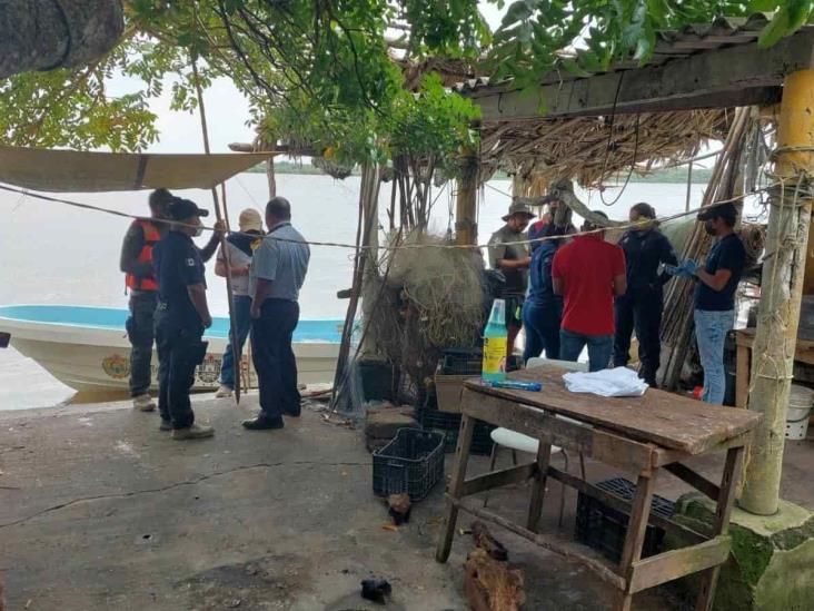 Hallan flotando cuerpo de pescador en Río Papaloapan