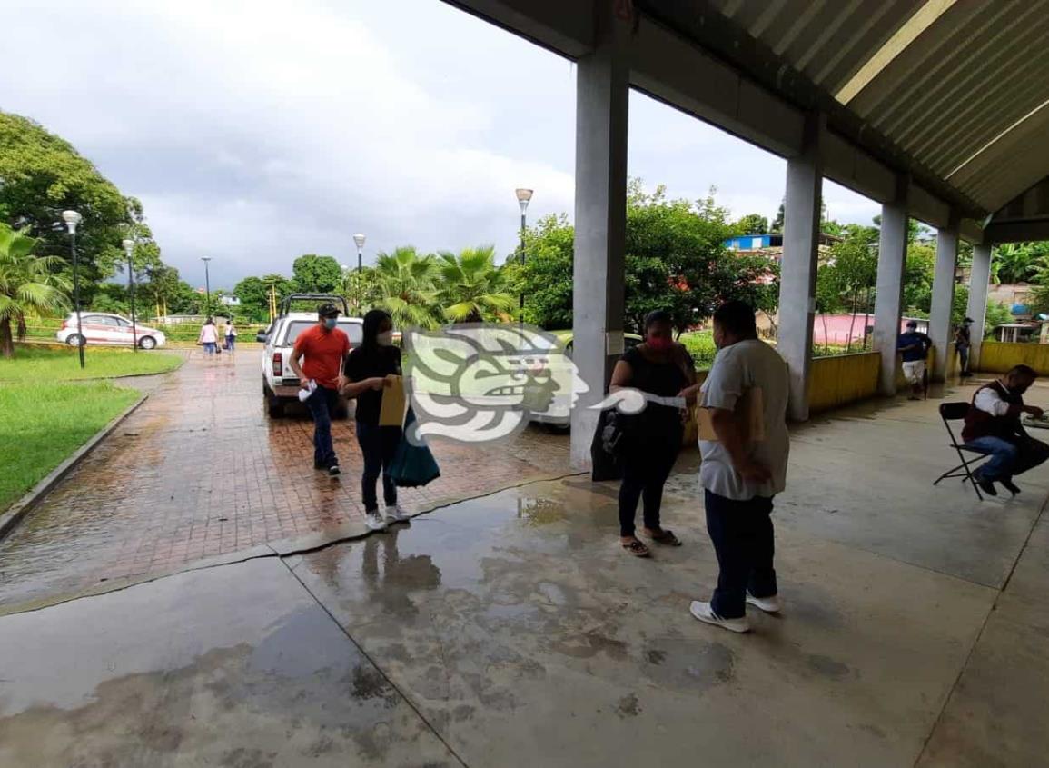 Aplican unidosis Cansino a población mayor de 18 años en Ixhuatlán