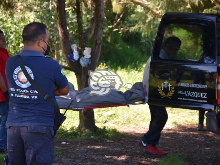 Localizan a hombre ejecutado en campo deportivo de Mariano Escobedo