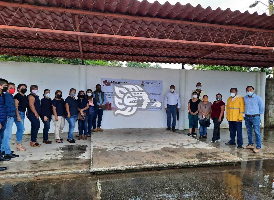 Inicia construcción de aula en Primaria Cuitláhuac de Minatitlán