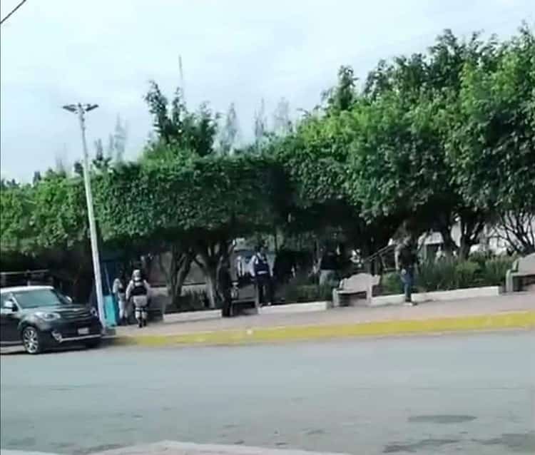 En fuerte operativo, rescatan a rehenes tras asalto a banco en Cerro Azul