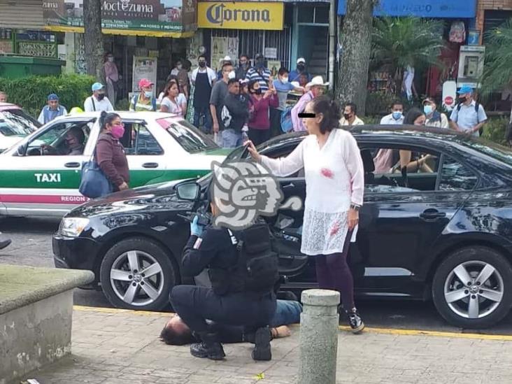 Ejecutan a comerciante en el puente Xallitic en Xalapa; detienen a presunto agresor