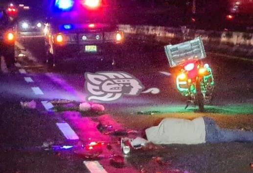 Muere motociclista arrollado por autobús TRV