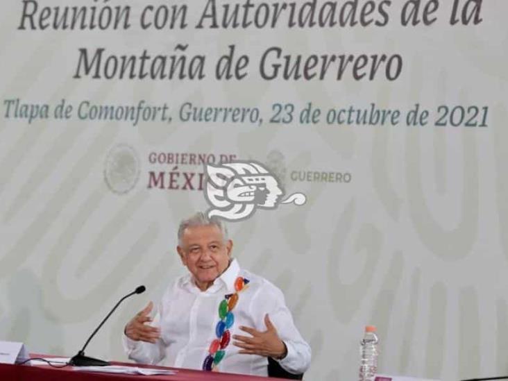 Anuncia AMLO apoyos para el crecimiento de la comunidad La Montaña