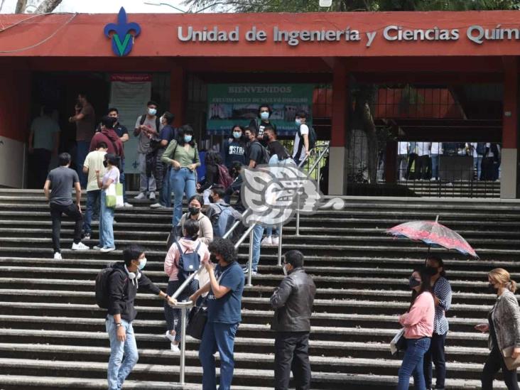 Inicia retorno gradual de estudiantes a laboratorios y talleres de la UV