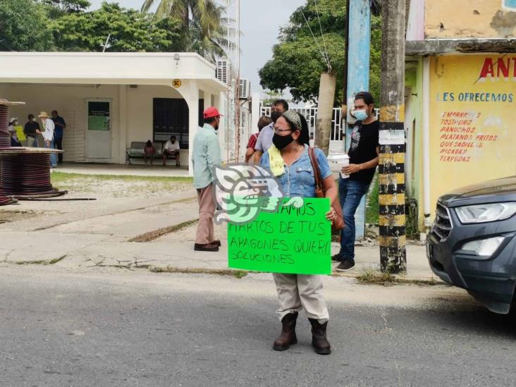 Por pérdidas tras apagones, nanchitecos alzan la voz contra CFE