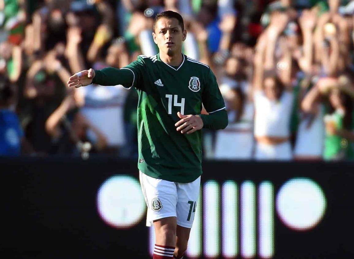 Chicharito no pierde la ilusión de ir al Mundial en Qatar