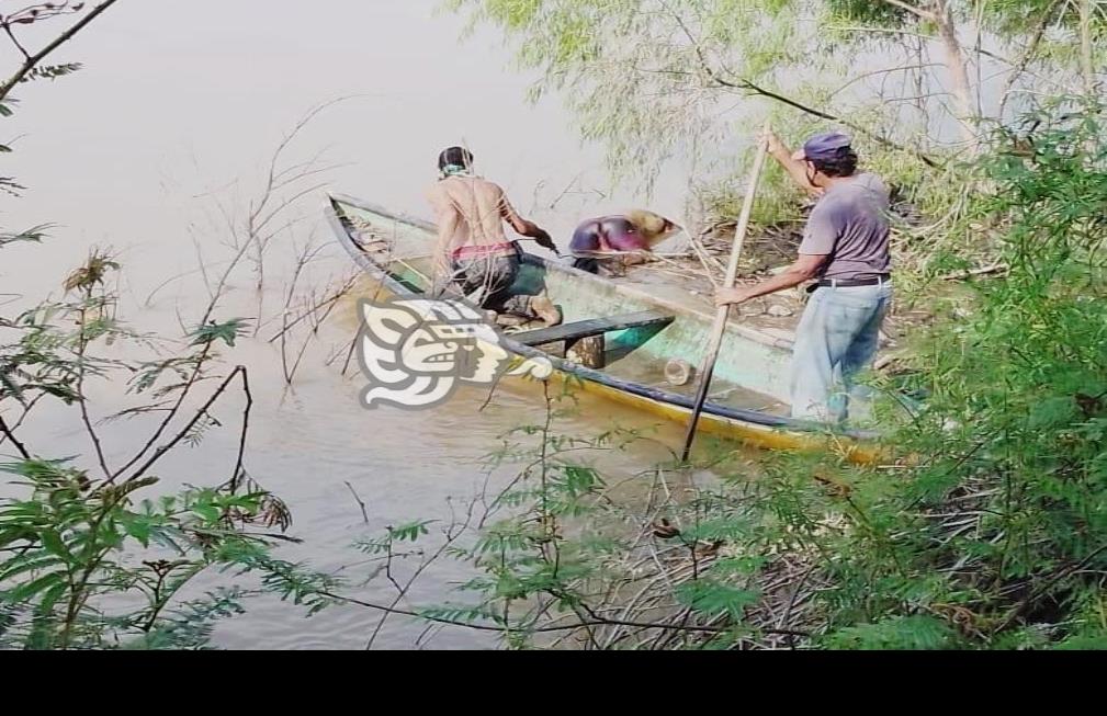 Localizan cuerpo decapitado a orillas de río entre Azueta e Isla