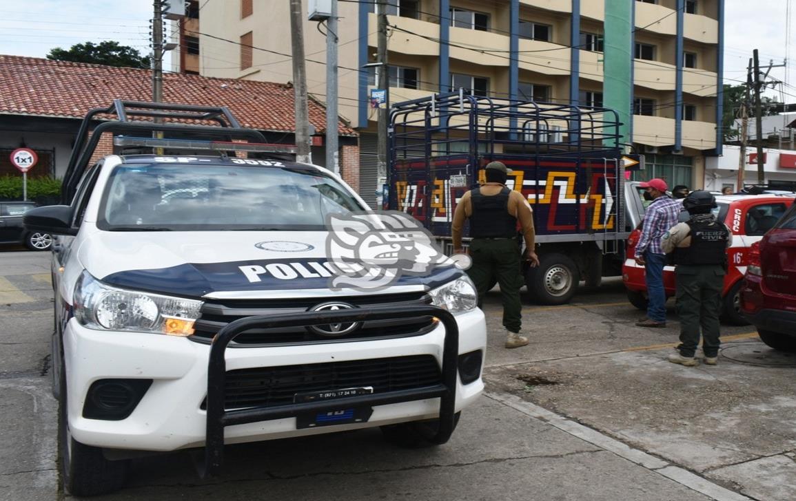 Roban 100 mil pesos a sanjuaneña saliendo de banco en Acayucan