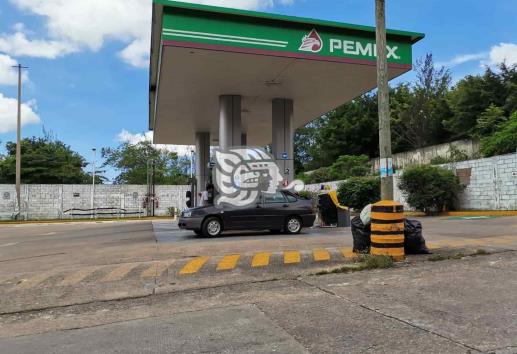 En gasolinera de Ixhuatlán los extintores no funcionaron