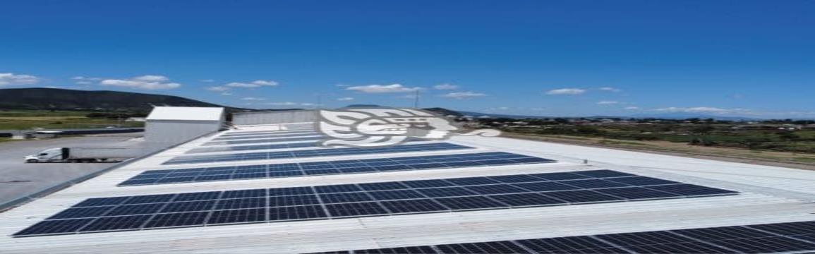 Con polémica de reforma eléctrica, Iberdrola abre planta solar en Perote
