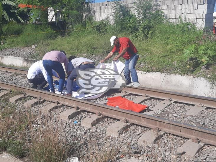 Tren parte a la mitad a hombre en Veracruz