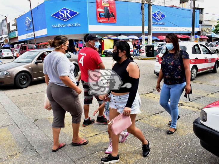 Por Buen Fin, un Día festivo muy activo en Coatzacoalcos