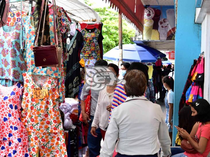 Por Buen Fin, un Día festivo muy activo en Coatzacoalcos