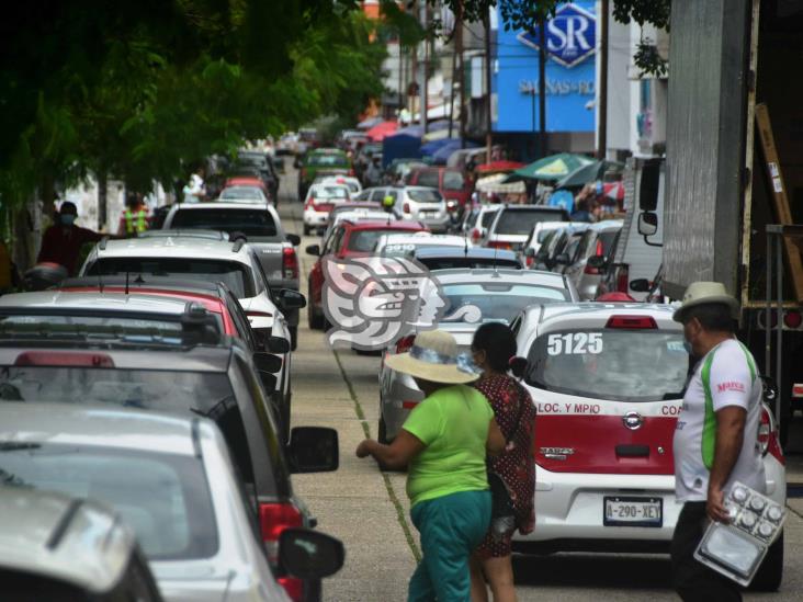 Por Buen Fin, un Día festivo muy activo en Coatzacoalcos