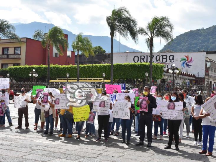 Exigen liberta de Ana Laura ‘N’; la vinculan a crimen de periodista